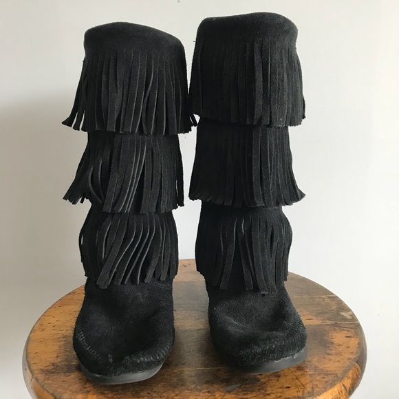 Minnetonka Blk Suede Flat Boot 3 Tier Fringe sz 7 - Picture 3 of 7